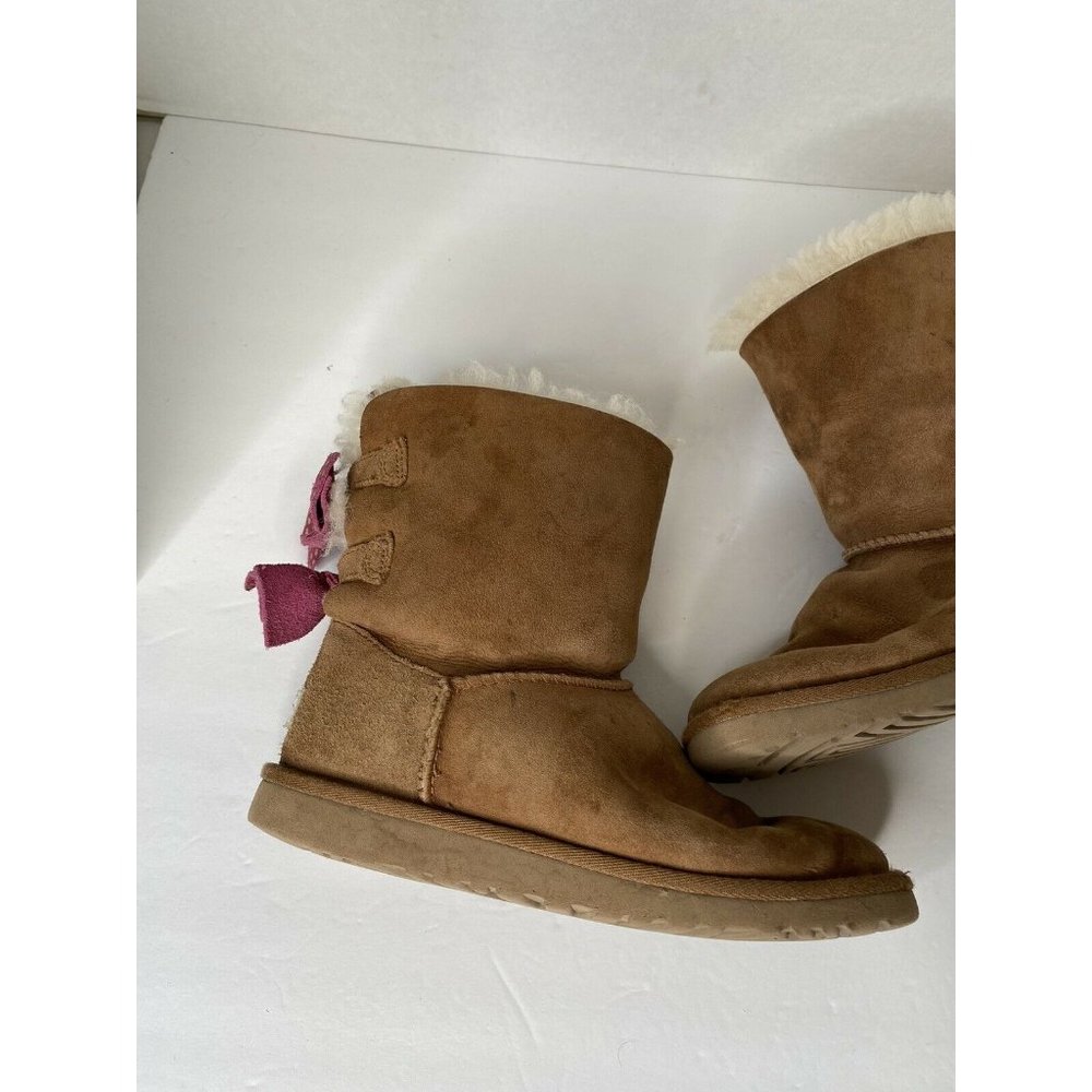 UGG Australia Meilani Boots Size 4 Chestnut Bailey